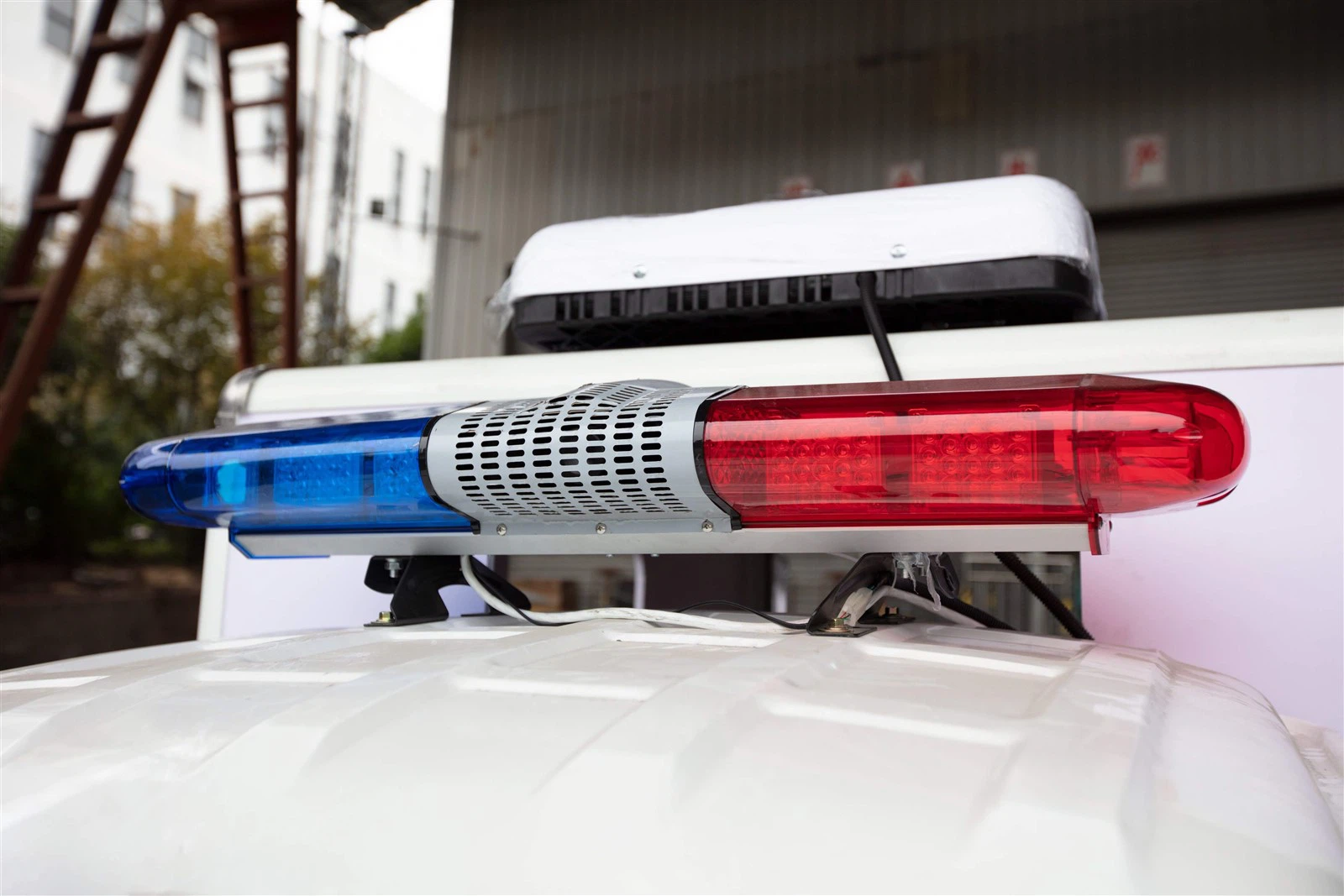 200cc Semi Cabin Ambulance Motorized Tricycles 200cc Semi Cabin Ambulance Motorized Tricycles