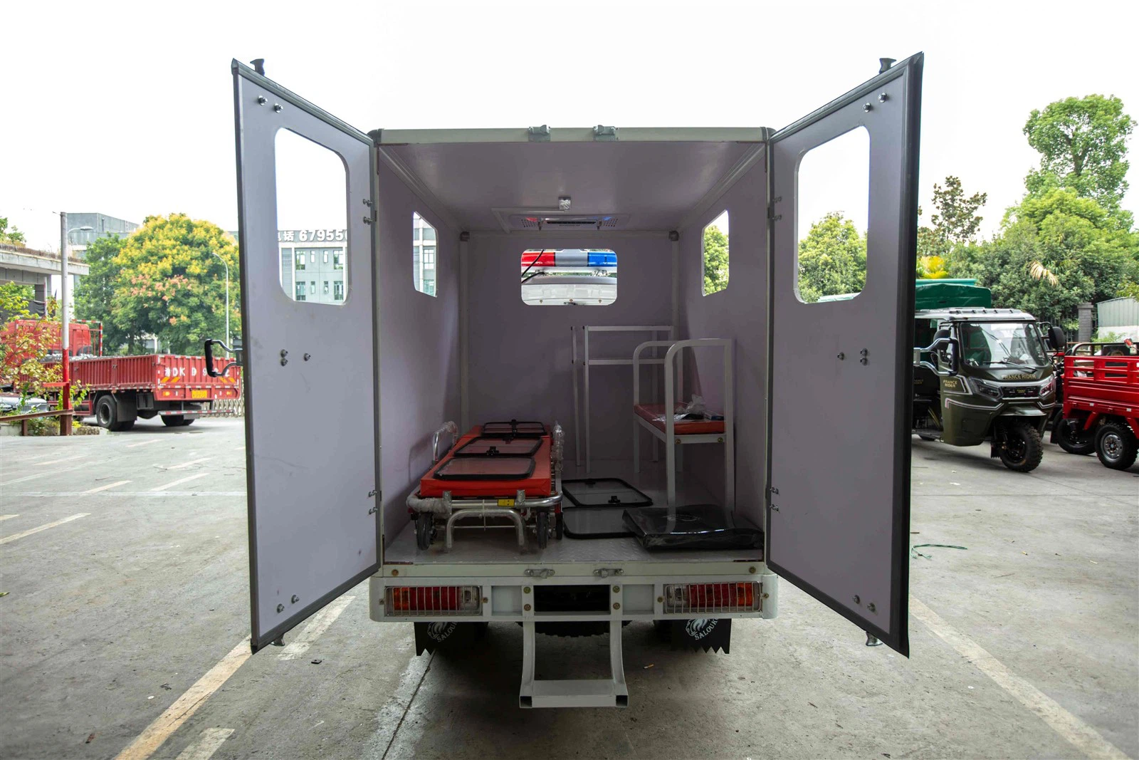 300cc High Quality Ambulance Tricycle 300cc High Quality Ambulance Tricycle