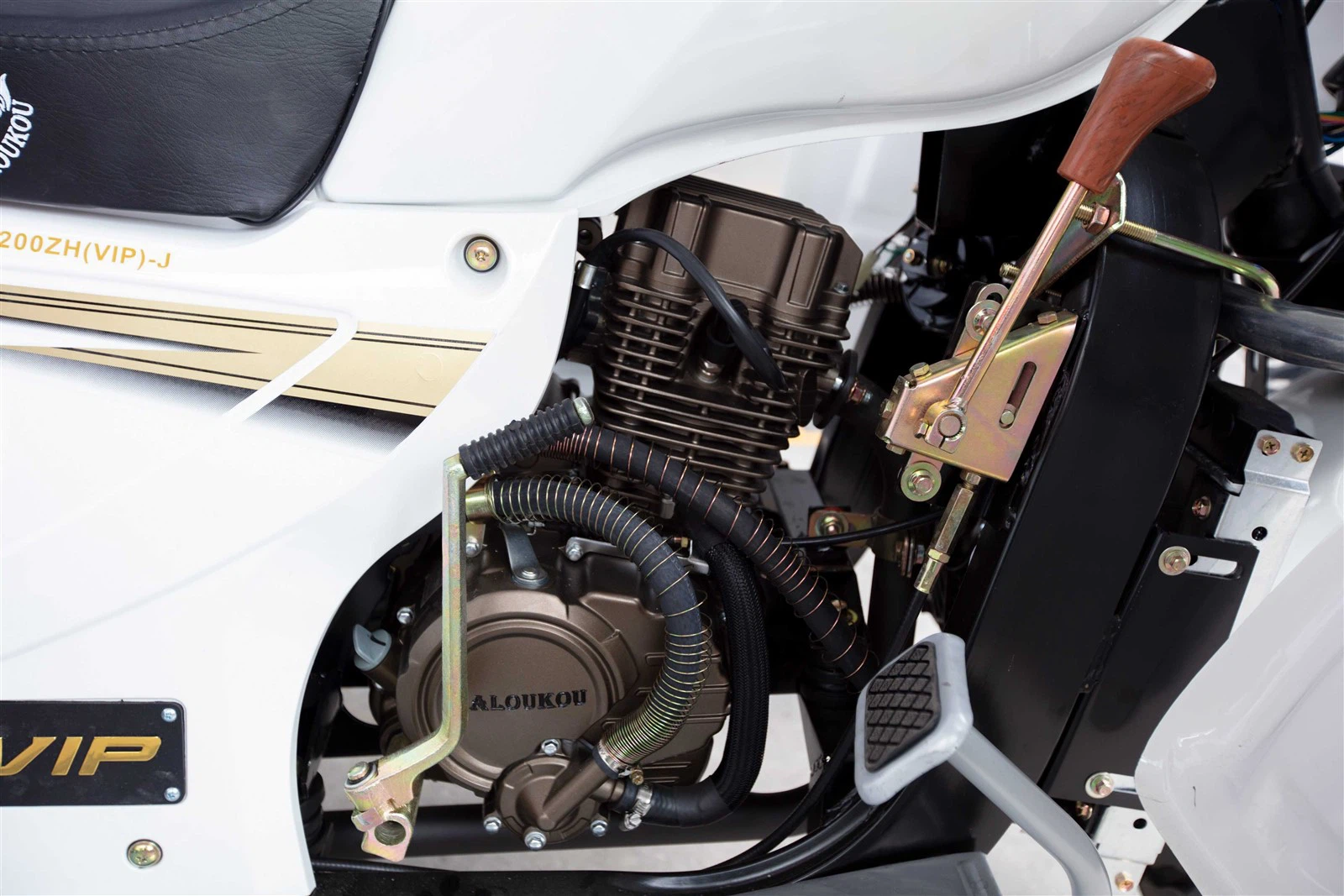 Semi Cabin Ambulance Motorized Tricycles Semi Cabin Ambulance Motorized Tricycles